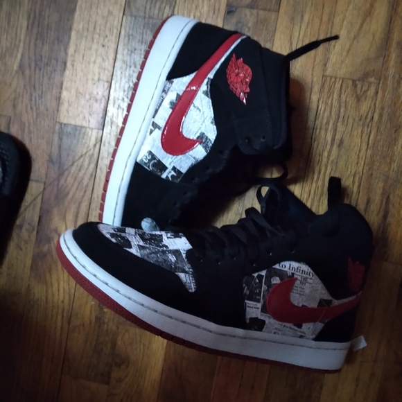 Jordan 1 - Picture 2 of 2